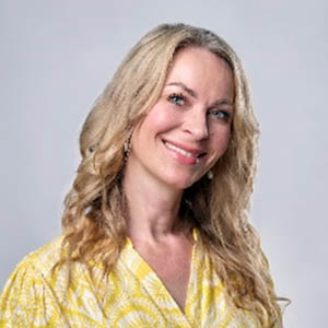 Dr Julia Hill