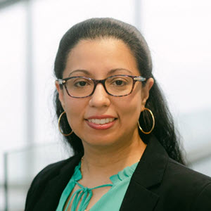 Dr Claudia Orellana-Farias